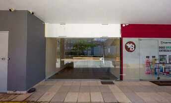 Imagem: Loja versátil na Av. Barão de Studart