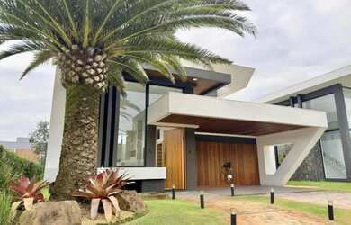 Imagem 2: Casa mobiliada e decorada à Venda no Condomínio Capão Ilhas