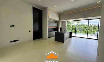 Imagem 3: Damha Belvedere - Casa com Piscina com borda infinita e vista pra reserva!