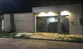 Imagem 2: Casa 4/4 prox a praça da Matriz