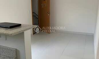 Imagem 2: PORTO ALEGRE - Apartamento Padrão - Morro Santana