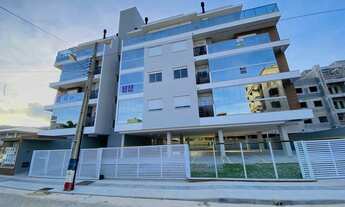 Imagem 2: Finamente mobiliada! Cobertura pé na areia para venda com 3 dormitórios em Praia com bande