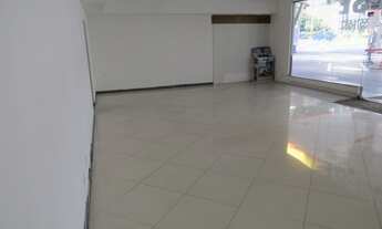 Imagem 6: Loja dentro de posto na R. Sena Madureira - São Paulo - SP