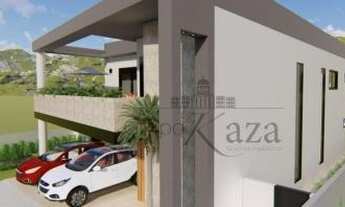 Imagem 4: Casa de condomínio sobrado para venda tem 370 metros quadrados com 5 quartos