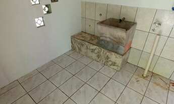 Imagem 2: Casa com 01 suíte + 02 dormitórios para alugar, lote de esquina no Vila Nova