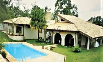 Imagem: Residência de alto padrão no Condomínio