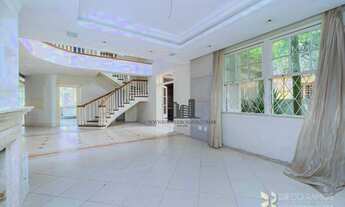 Imagem 2: Excelente casa semi mobiliada de 2 andares com 4 dormitórios, 6 banheiros, 6 vagas garagem