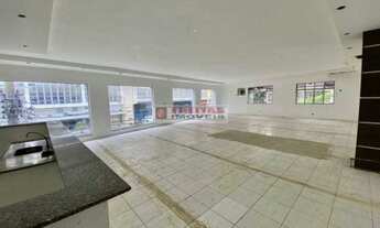 Imagem 3: SALÃO COM 155M² COZINHA E BANHEIRO FRENTE PARA O MERGULHÃO