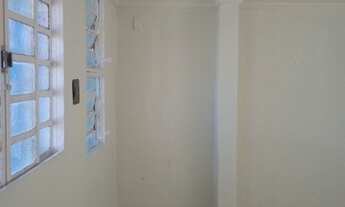 Imagem 2: Casa de 1 quarto com quintal em condomínio no Park Way atrás do aeroporto