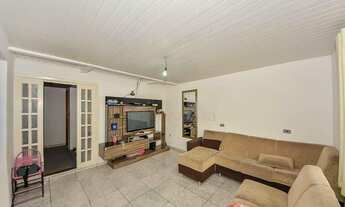 Imagem 2: Sobrado com 4 dormitórios à venda, 188 m² por R$ 329.000,00 - Sítio Cercado - Curitiba/PR