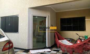 Imagem: Linda casa na Praia Azul em Americana