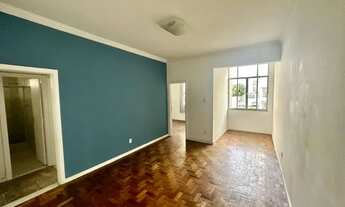 Imagem 4: Apartamento para venda tem 75 metros quadrados com 2 quartos com dependências de empregada