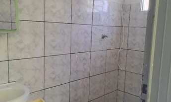 Imagem 6: Casa com 2 quartos 2 banheiros sala cozinha e áreas e quintal com ponto de comércio