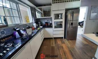 Imagem 7: ALUGUEL ANUAL 3 SUÍTES 2 VAGAS COND FECHADO BC