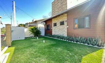 Imagem 1: Casa para venda possui 100 metros quadrados com 3 quartos em Mariscal - Bombinhas - SC