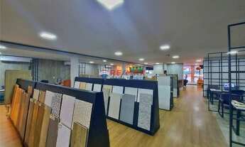 Imagem 4: Loja, Depósito, salas, estacionamento