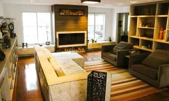 Imagem 2: Excelente sobrado isolado . 05 dormitórios (05 suítes) . closet . 04 vagas . 348 m2 ac