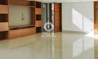 Imagem 3: Excelente casa recem construida 4 suites com otimos armarios proximo a portaria