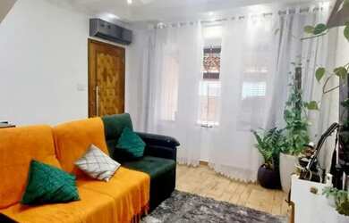 Imagem 2: Casa para venda com 190 metros quadrados com 3 quartos em Jardim do Lago - Jundiaí - São P