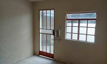 Imagem 2: Casa com 2 Quartos e 1 banheiro para Alugar, por R$ 600/Mês