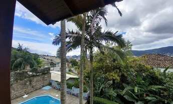 Imagem 4: Casa com 3 dormitórios, 03 salas e 04 vgs de garagem - Trindade - Florianópolis - SC