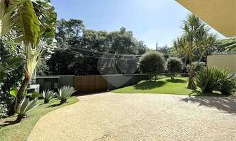 Imagem 4: Casa de Esquina com 5 Suítes e Área de Lazer Completa Porteira Fechada