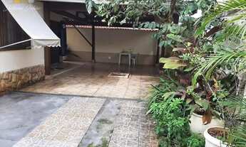 Imagem 3: CASA DUPLEX COM 3 QUARTOS SENDO 2 SUÍTES A VENDA NO BAIRRO EXTENSÃO DO BOSQUE EM RIO DAS O