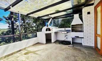 Imagem 4: Casa de condomínio para venda tem 316 metros quadrados com 4 quartos