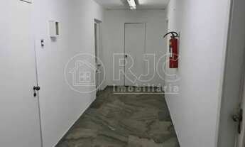 Imagem 2: Imóvel para venda possui 300 metros quadrados com 1 quarto em Centro - Rio de Janeiro - RJ