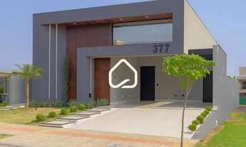 Imagem 2: Casa térrea de alto padrão à venda no Residencial Alphaville III com 3 suítes, piscina aqu