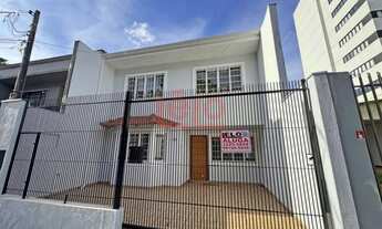 Imagem: Sobrado à venda na Zona 08 - Maringá/PR