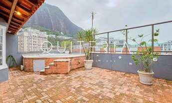 Imagem: Cobertura clássica de 3 quartos com piscina