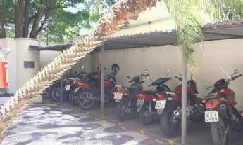 Imagem 5: Alugo Aptº no Bueno, esq. Colégio Dinâmico, 2 quartos, sem garagem, com armários