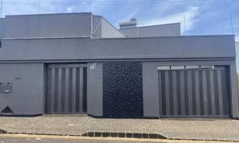 Imagem: CASA CO TRÊS QUARTOS, SUITE, DUAS SALAS