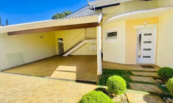 Imagem 5: Procurando casa em um condomínio tranquilo e com muito sol e privacidade? Essa é a casa pe