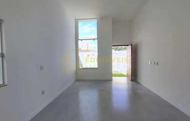 Imagem 7: Viva com Estilo: Casa com 3 Quartos e Cozinha Integrada em Planície da Serra!