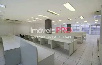 Imagem 6: Prédio reformado com quatro pavimentos, dois elevadores novos