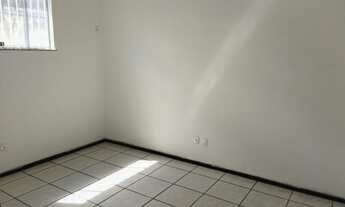 Imagem 3: Casa na Assembleia, Cruz das Almas, com 4 quartos