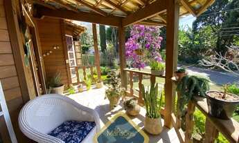 Imagem: Linda casa de madeira à venda no Veredas