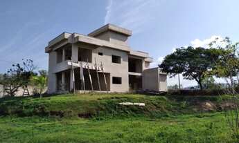 Imagem 3: Terreno com casa inacabada na Vila dos Trabalhadores, Mascarenhas, Baixo Guandu