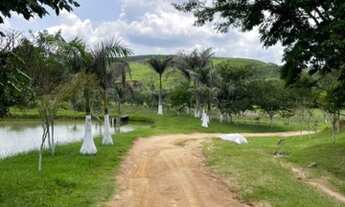 Imagem: JR. Vendo terrenos para condomínio fechado