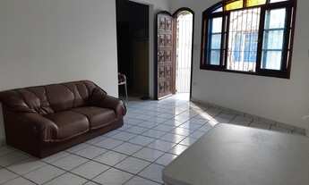 Imagem 2: Oportunidade mesmo!!! Casa com 2 dormitórios no bairro Maracanã - Praia Grande - SP