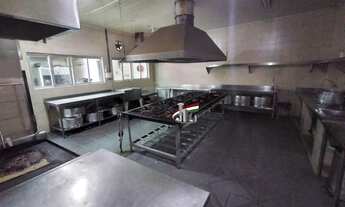 Imagem 4: LOJA COMERCIAL PARA DEPOSITO COM VÃO LIVRE DE 150m² COM 3 BANHEIROS PARA ALUGAR - LO284