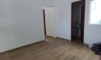 Imagem 7: Casa para comércio com 4 Salas