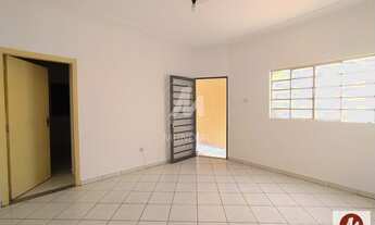 Imagem: Casa (térrea na rua) 2 dormitórios/suite