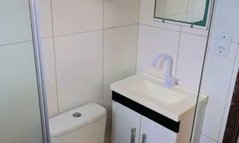 Imagem 4: Aptº 2/4, sala, cozinha, banheiro e pequena área de serviço. 3º andar ESCADAS