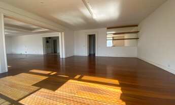 Imagem 4: Apartamento com Vista para aluguel/ venda com 400m2 com 4 quartos 1 Suíte / 2 Vagas na Lag