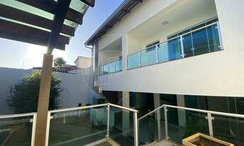 Imagem 4: Sobrado para venda possui 350 metros quadrados com 3 quartos