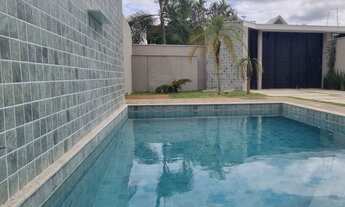 Imagem 4: Casa de condomínio para venda possui 360 metros quadrados com 5 quartos