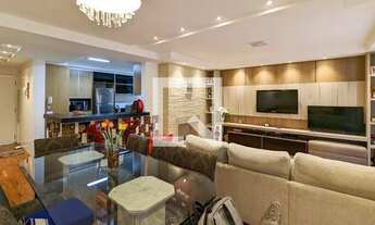 Imagem 2: Casa em condomínio a venda com 4 dormitórios em São Bernardo do Campo -SP